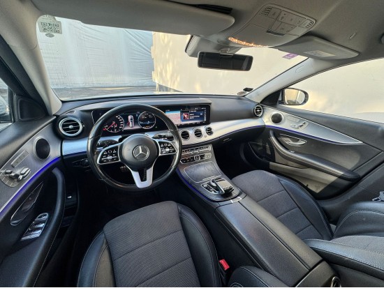 Mercedes E200