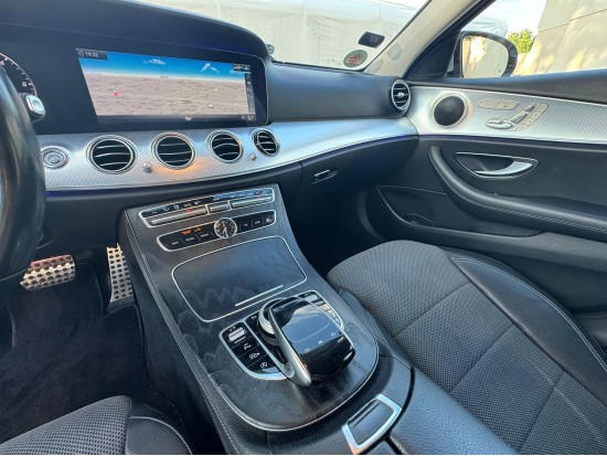 Mercedes E200