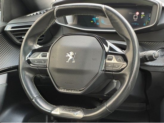 Peugeot e-2008 GT
