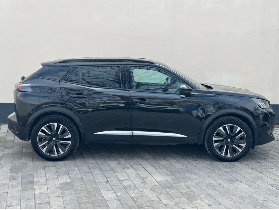 Peugeot e-2008 GT