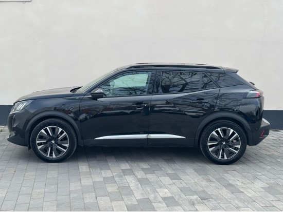 Peugeot e-2008 GT