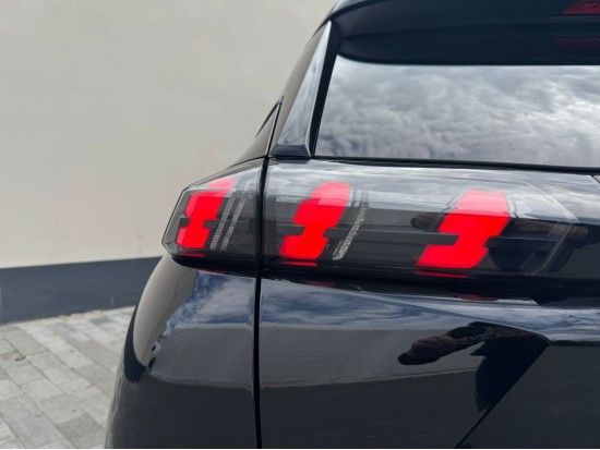 Peugeot e-2008