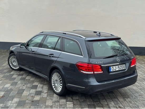 Mercedes E200