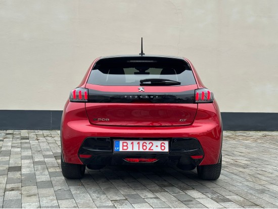Peugeot e-208 GT