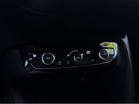 Opel Corsa-E 136Zs
