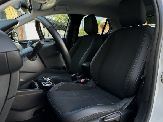 Opel Corsa-E 136Zs