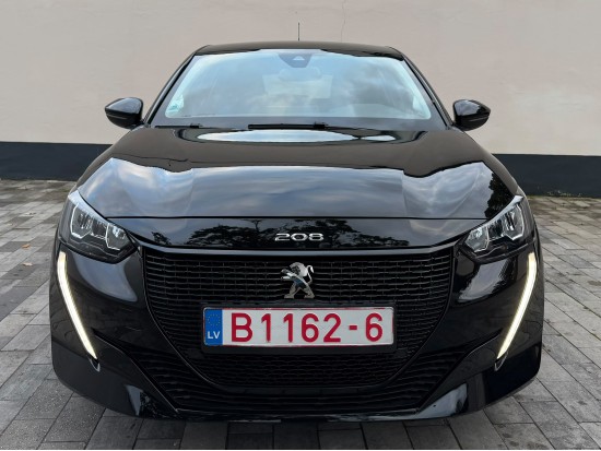 Peugeot e-208